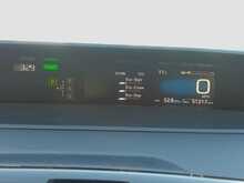 Toyota Prius S - U8039