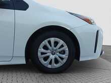 Toyota Prius S - U8039