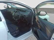 Toyota Prius S - U8039