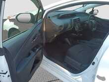 Toyota Prius S - U8039