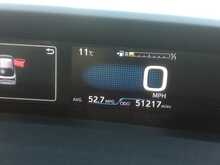 Toyota Prius S - U8039