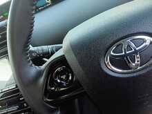 Toyota Prius S - U8039