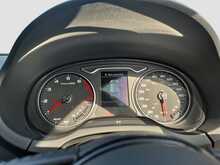 Audi A3 TFSI CoD SE - U8063