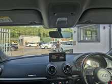 Audi A3 TFSI CoD SE - U8063