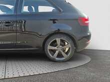 Audi A3 TFSI CoD SE - U8063