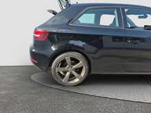 Audi A3 TFSI CoD SE - U8063