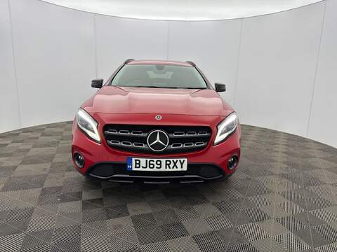 Mercedes-Benz GLA 1.5 T-GDI Exclusive SUV 5dr Petrol DCT Euro 6 (s/s) (162 ps)