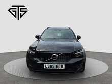Volvo XC40 T4 R-Design - U8068