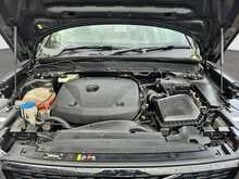 Volvo XC40 T4 R-Design - U8068