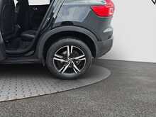Volvo XC40 T4 R-Design - U8068