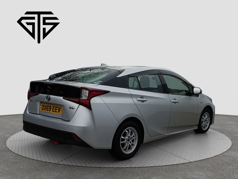 Toyota Prius S - U8080