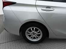 Toyota Prius S - U8080