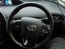 Toyota Prius S - U8083