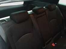 Toyota Prius S - U8083