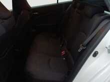 Toyota Prius S - U8083