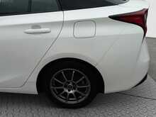 Toyota Prius S - U8083