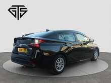 Toyota Prius S - U8084