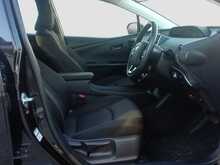 Toyota Prius S - U8084