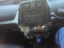 Toyota Prius S - U8084