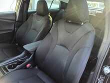 Toyota Prius S - U8084