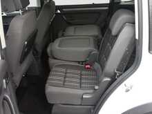 Volkswagen GOLF TOURAN Cross Touran - U8085