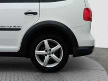 Volkswagen GOLF TOURAN Cross Touran - U8085