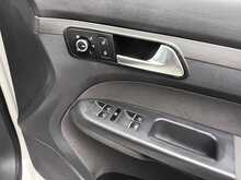 Volkswagen GOLF TOURAN Cross Touran - U8085