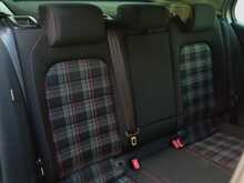 Volkswagen Golf GTI - U8086