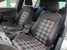 Volkswagen Golf GTI - U8086