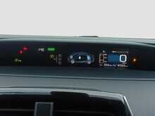 Toyota Prius S - U8089