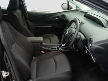 Toyota Prius S - U8089