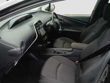 Toyota Prius S - U8089