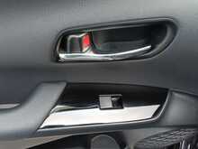 Toyota Prius S - U8089