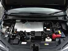 Toyota Prius S - U8089