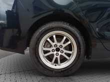 Toyota Prius S - U8089