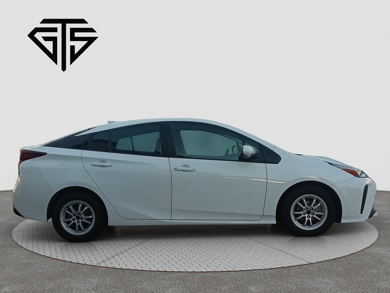 Toyota Prius S - U8091