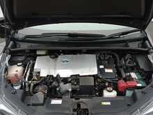 Toyota Prius S - U8093