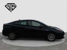 Toyota Prius S - U8093