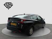 Toyota Prius S - U8093