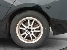 Toyota Prius S - U8093