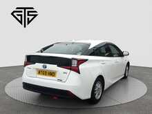 Toyota Prius S - U8094