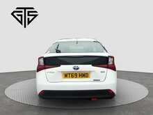 Toyota Prius S - U8094