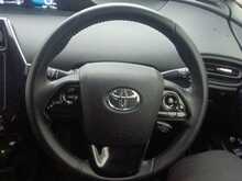 Toyota Prius S - U8094