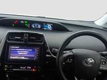 Toyota Prius S - U8094