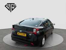 Toyota Prius S - U8095