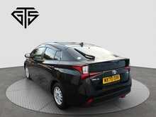 Toyota Prius S - U8095