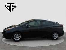 Toyota Prius S - U8095