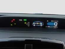 Toyota Prius S - U8095