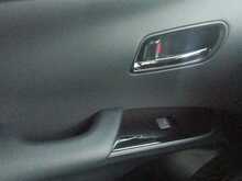 Toyota Prius S - U8095