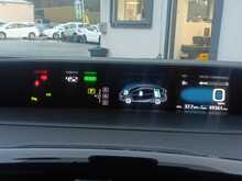 Toyota Prius S - U8095